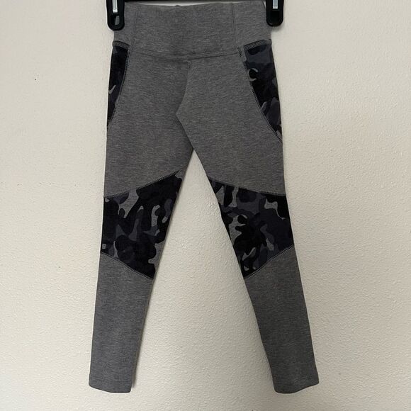 Nike Tech Fleece Girls Printed Camouflage Leggings Size XS - Picture 2 of 5